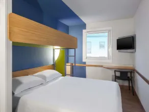 B&B HOTEL Düsseldorf-Hilden - Room