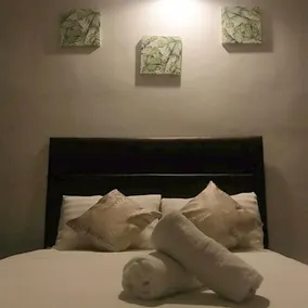 The Blanket Hotel Restaurant & Coffee - Zimmer