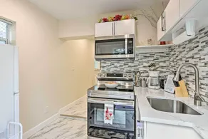 1 Block to Deerfield Beach: Studio w/ Fire Pit! - Innvendig