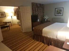 Rock Island Inn & Suites Marshalltown - Rum