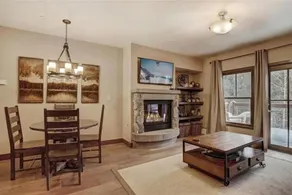 Spacious 3 Bedroom Townhome In River Run Village Within Walking Distance To Gondola And Restaurants - Stue