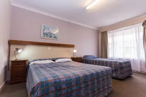 Sleepwell Motel - Room