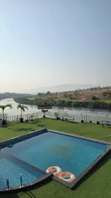 Necklace Bluewater Resort Bhor - Piscina