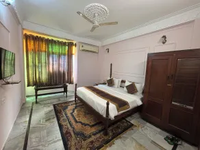 Hotel Royale Plazo - Chambre