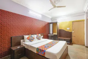 FabHotel Blue Inn Apartments - Quarto
