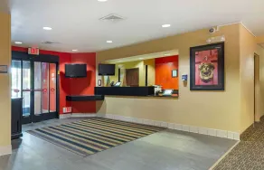 Extended Stay America Select Suites - Hartford - Manchester - Lobby