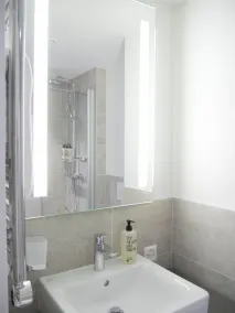 Base Vevey - Bathroom