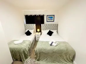 Heathrow Lodge BnB - Room