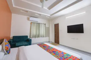 FabHotel Golden Hitech - Nr Hitech City - Room