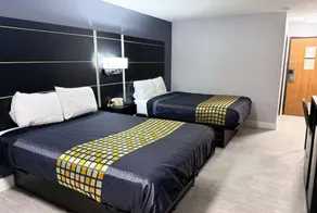 Coratel Inn & Suites by Jasper Hastings - Room