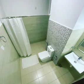 O2 Ella - Bathroom