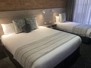 Hamilton Henry Parkes Motor Inn - Habitación