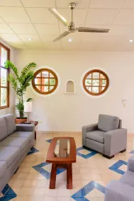 Montebrisa Boutique B&B - Lobby sitting area