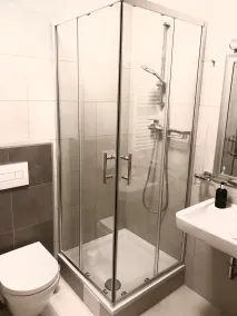 G´Old Art Apartments - Bathroom