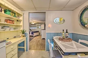 8 Meilen zu den Stränden: Künstlerisches Bradenton Studio mit Garten - Innenbereich