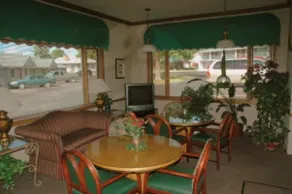 Lakeview Inn - Vestíbulo