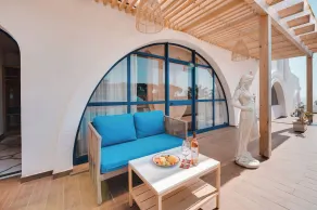 Monicca Collection Oura View Suites - Zimmer