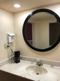 Scottish Inn and Suites Perry - Salle de bain