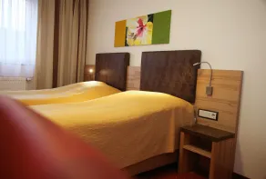 Tinschert Hotel-Restaurant-Partyservice - Chambre