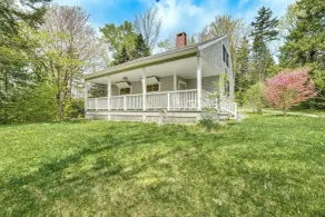 4 Mi to Lake Raponda! Secluded Family Cottage - Interior