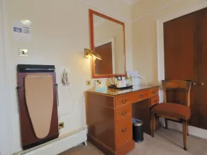 Royal Hotel - Habitación