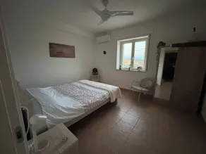 Wohnung mit Garten, privatem Pool und Terrasse - Zimmer