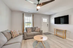 Pet-friendly Retreat w/ Patio in Bolivia! - Interiör