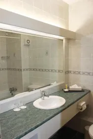 The Clonakilty Hotel - Room