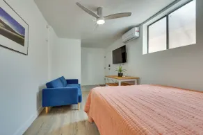 Oxnard Apartment < 1/2 Mi to Beaches! - Værelse