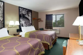 Super 8 by Wyndham Omaha NE - Room