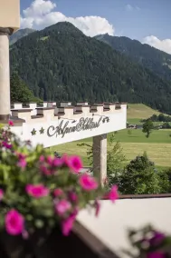 Hotel AlpenSchlössl - Ausblick vom Zimmer