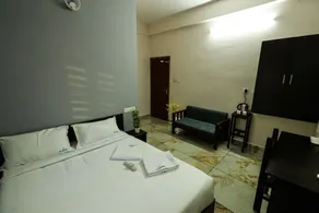 Aldora Airport Residency - Room