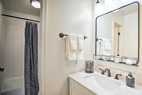Stunning Condo By Trails, Nat'l Monument! - Interiør