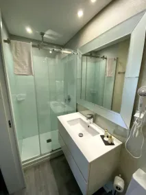 Golden Beach Guest House & Rooftop Bar - Salle de bain