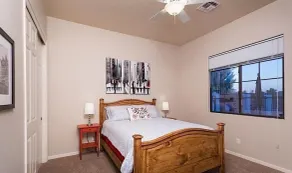 Palm Valley By Signature Vacation Rentals - Room