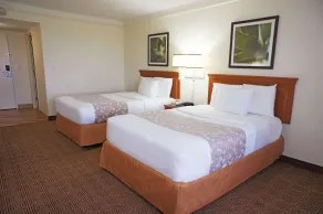 La Quinta Inn & Suites by Wyndham Coral Springs Univ Dr - Chambre
