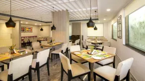Lemon Tree Hotel, Banjara Hills, Hyderabad - Restaurant
