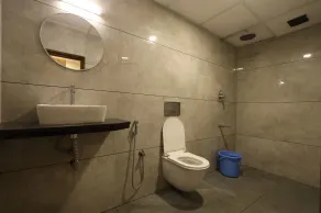 Hotel president park Coimbatore - Bathroom