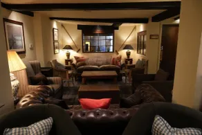 Hotel Manor - Datchet, Windsor - Lobby sitting area
