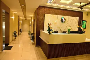 SR Grand - Reception
