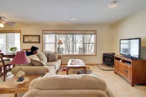 Family Nature Haven! Lakefront Pelican Lake Duplex - Innenbereich