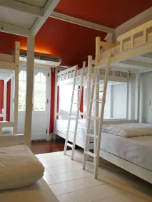 Bed in Town - Room