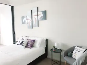 The Elegant Designer Home - Værelse