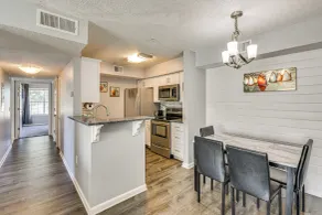 Explore Boardwalk Thrills! Central Destin Condo - Interiør