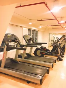 A Modern and Luxurious Living - Adults Only - Salle de sport