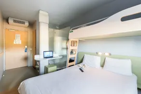 ibis budget Amberieu en Bugey/Chateau Gaillard A42 - Quarto