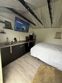 Romantic Cabin Escape in Dawn Euphemia Sunsets Smores - Room