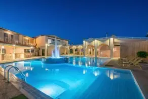 Hotel Papillon - Piscine