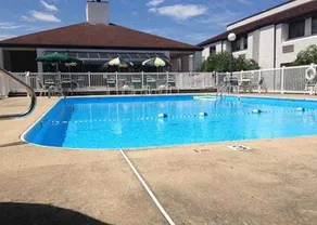 Quality Inn New Columbia-Lewisburg - Pool