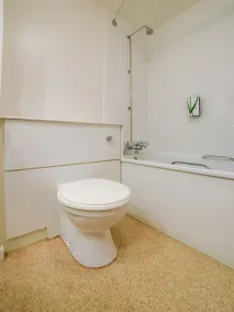 Lakeside Haydock Hotel, St Helens - Baño